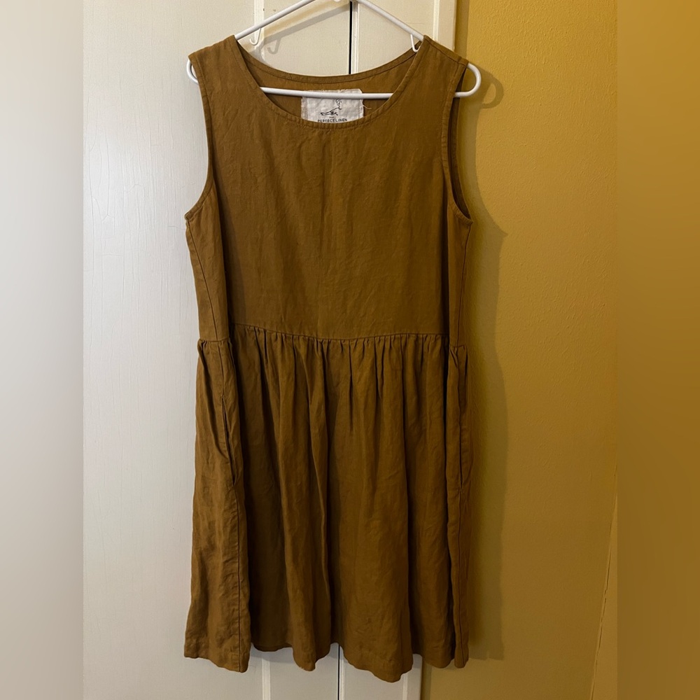 notPERFECTLINEN amber yellow Linen dress with Scoop Neck